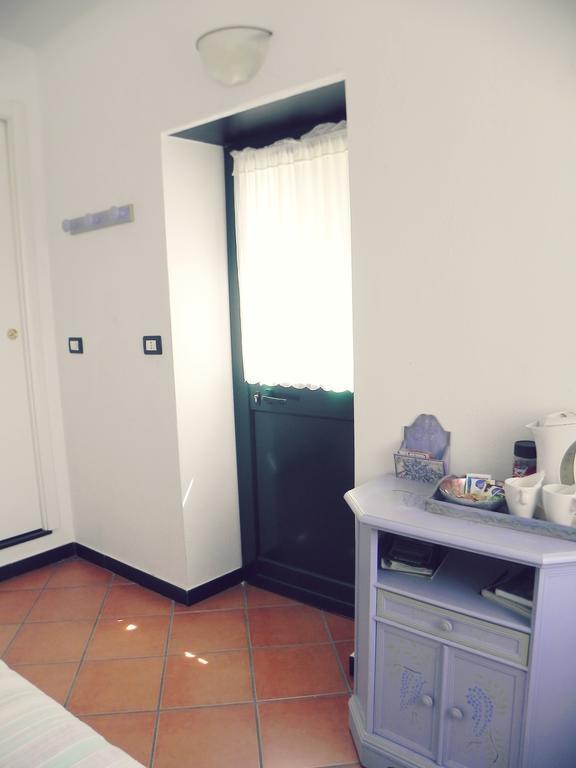 B&B I Glicini Vescina Bagian luar foto