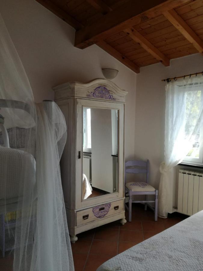 B&B I Glicini Vescina Bagian luar foto